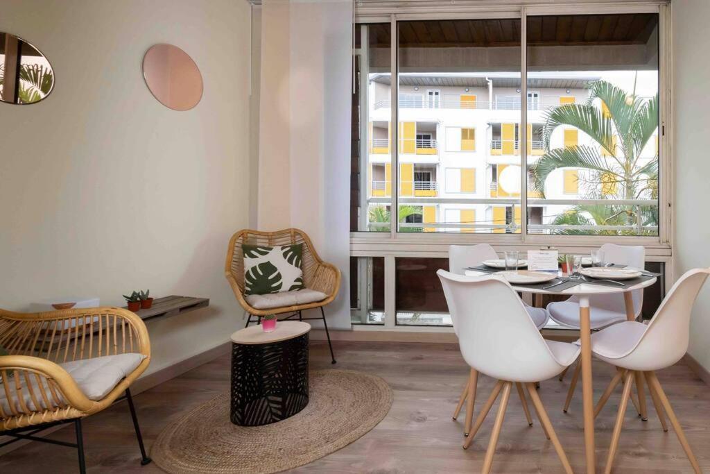 Ecrin D'Or T2 Duplex Sainte Clotilde 2 Etoiles Apartment ภายนอก รูปภาพ